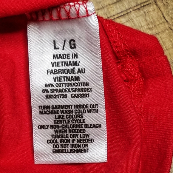 Aeropostale | Geometric Print V-Neck Cami - Picture 6 of 6